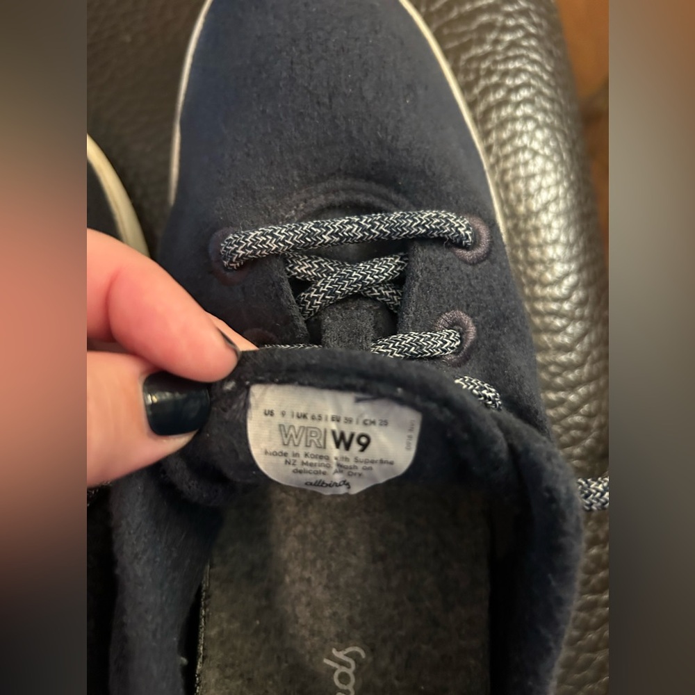 Allbirds Women’s Wool WR Navy Running‎ Shoes Size 9 - Picture 7 of 8